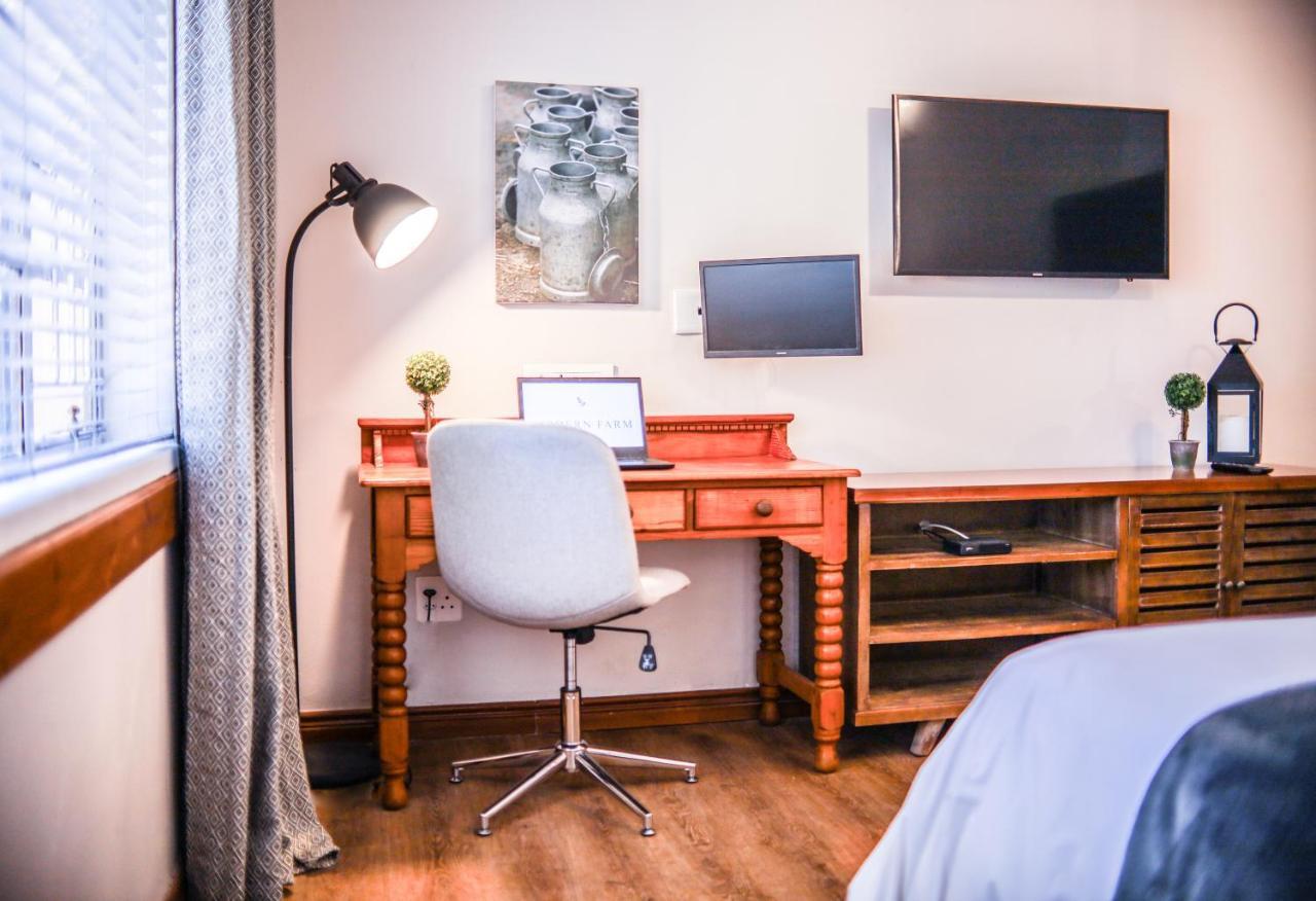 Appartamento Modern Farm Lichtenburg Esterno foto