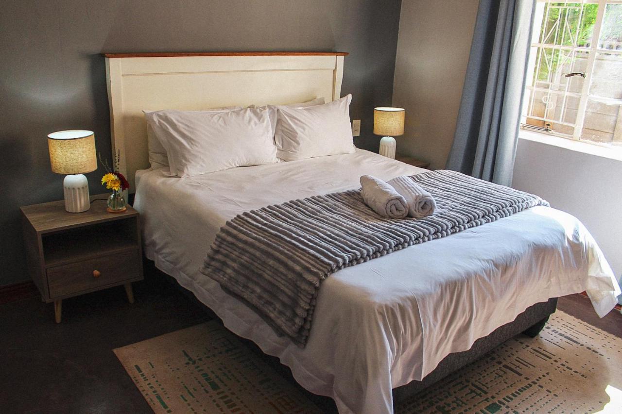 Appartamento Modern Farm Lichtenburg Esterno foto