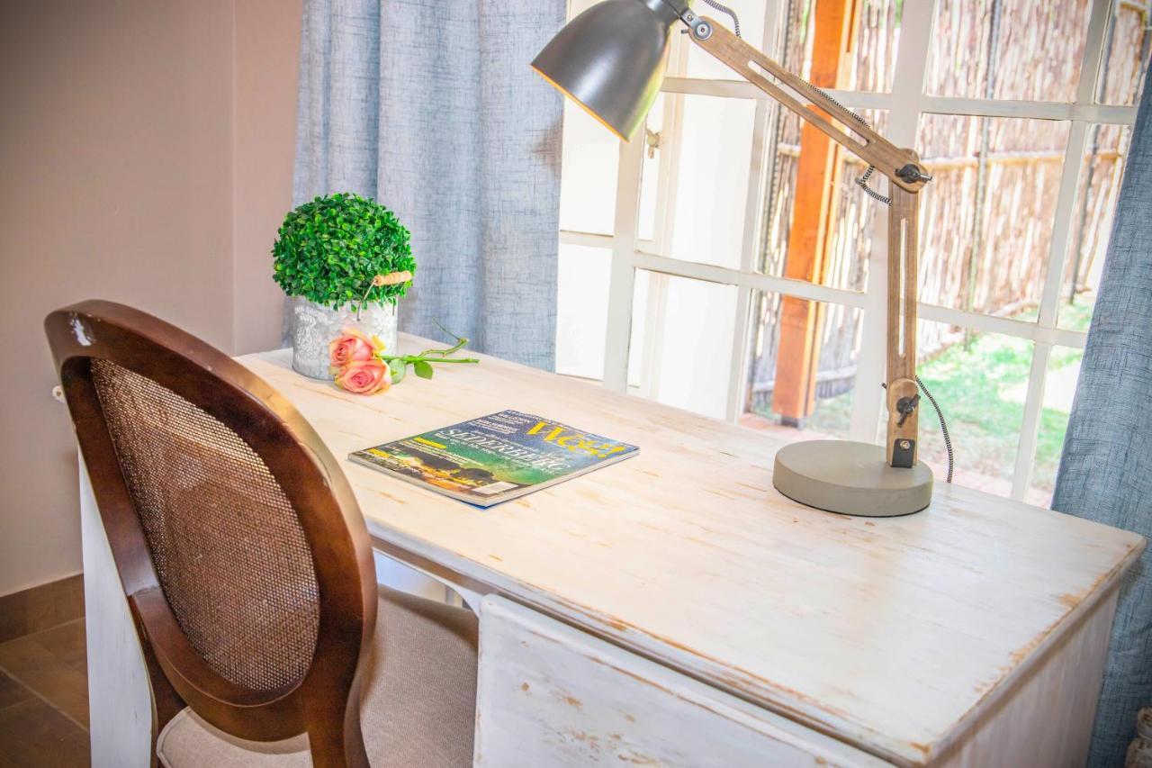 Appartamento Modern Farm Lichtenburg Esterno foto